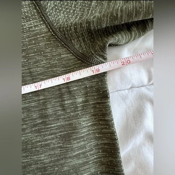 Lululemon Men’s Swiftly Tech Crewneck Short Sleeve Tee Size Medium Green EUC - Picture 5 of 6